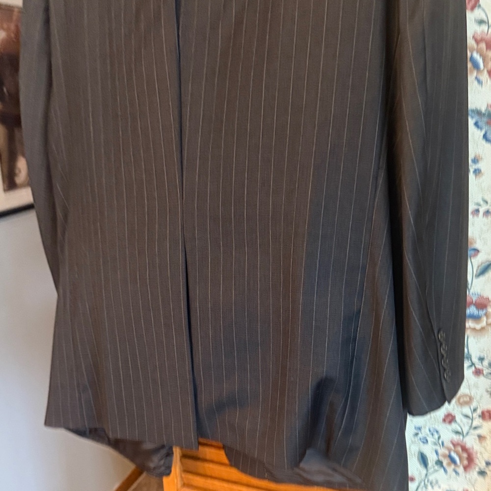 Hart Schaffner Marx Charcoal Pinstripe Suit Jacket - Picture 6 of 7